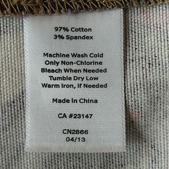 NWT Talbots Petite Pencil Skirt, Khaki Tan, Red & Purple Floral Print, size 6P - Picture 8 of 8